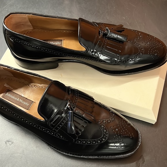 Black Johnston & Murphy Dress Shoe - Picture 5 of 7